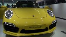 Porsche 991 Turbo interior tryout with daytime running lights on and off