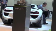 Porsche 918 Spyder Lounge and Bar at Frankfurt Salon 2013