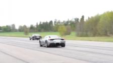 Flyby: Ferrari F12Berlinetta vs Ferrari 458 Speciale